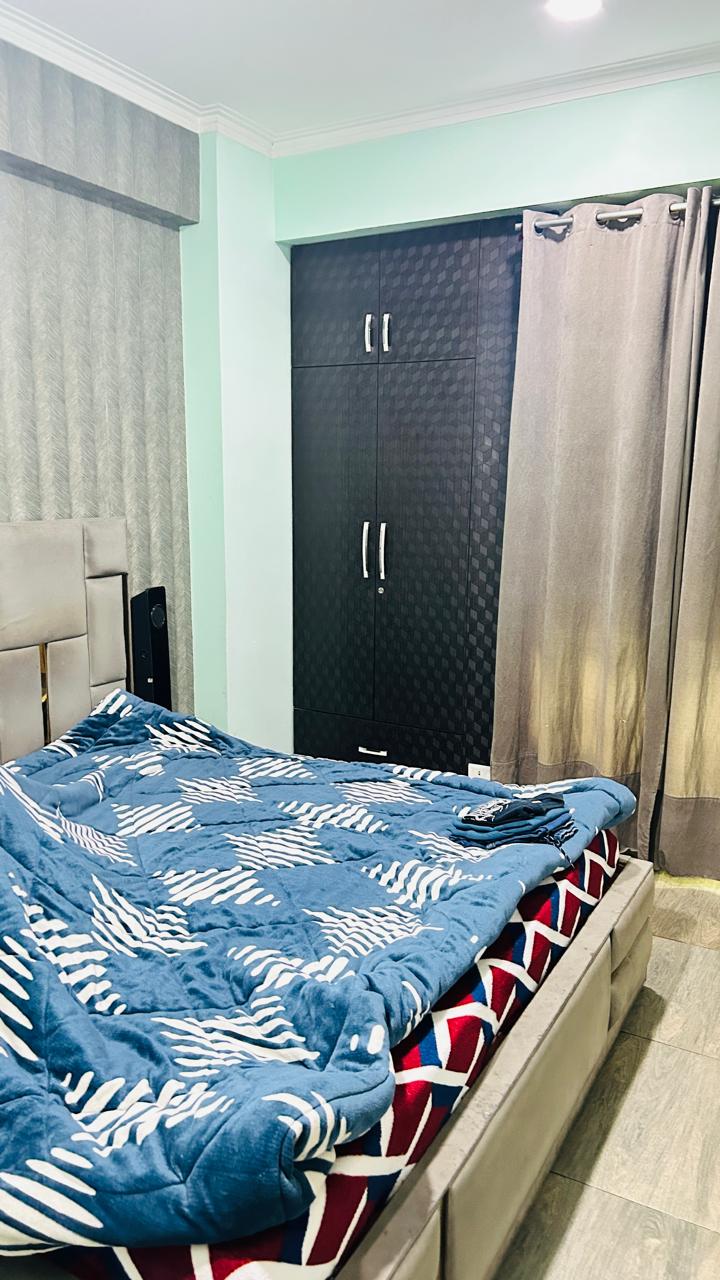 4 BHK + Pooja Room,Servant Room Apartment For Sale in Lotus Panache