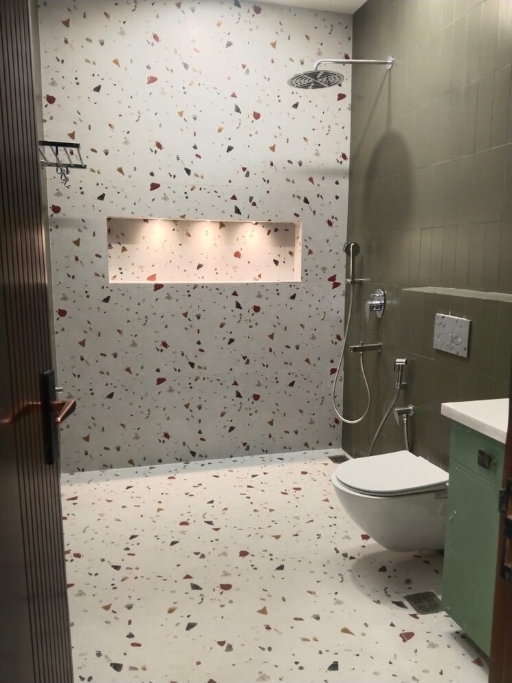 Bathroom, lotus-panache 3 Bedroom 2500 Sq.Ft. Apartment In Sector 110 Noida 8102892