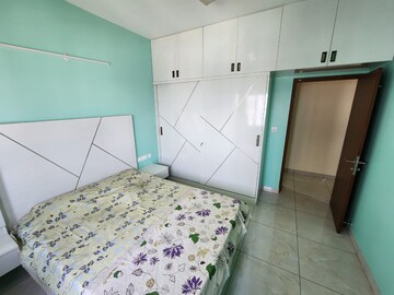 Bedroom in 3 BHK Apartment at Prestige Park Square, Bannerghatta Road – for Rent