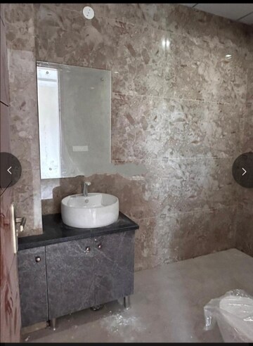 Bathroom in 3 BHK Builder Floor at Sector 14 – for Rent