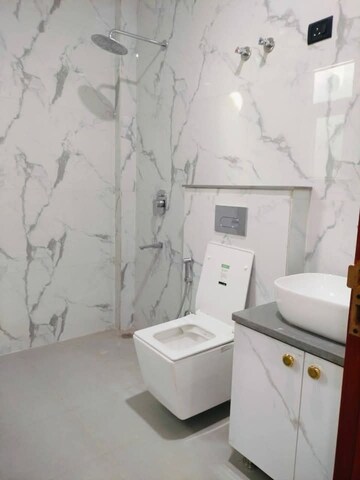 Bathroom in 3 BHK Builder Floor at Sector 14 – for Rent