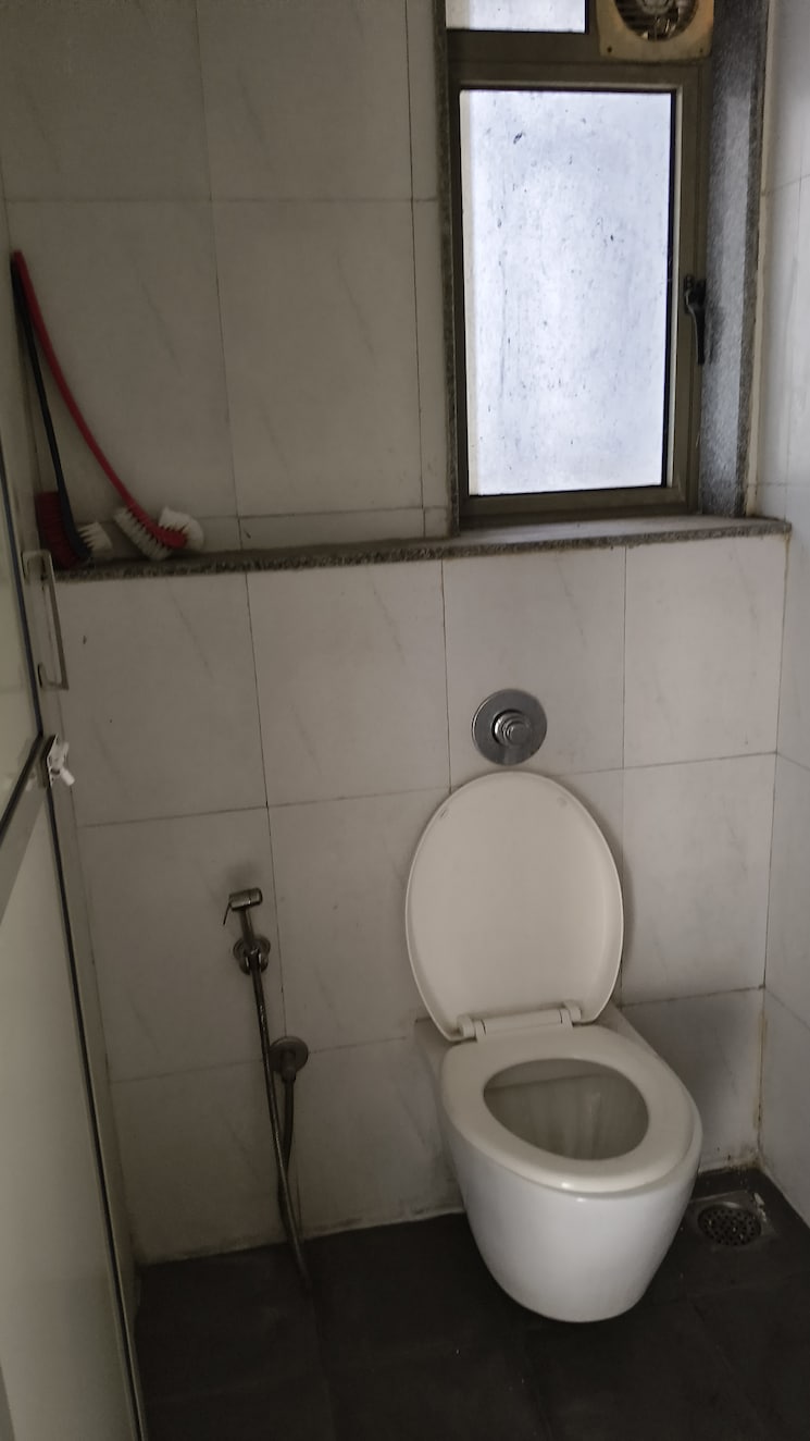 Bathroom, lodha-casa-rio-gold 1 Bedroom 639 Sq.Ft. Apartment In Dombivli East Thane 8102993