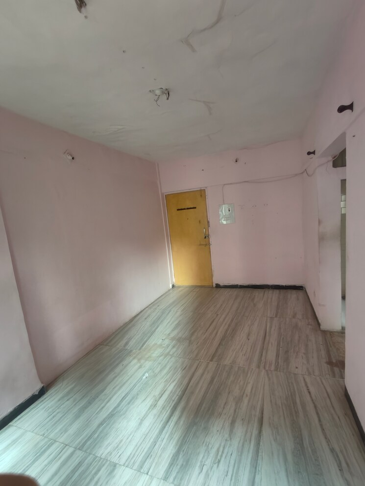 Living Room, laxmi-tower-mira-road 1 Bedroom 530 Sq.Ft. Apartment In Mira Road Thane 7856061