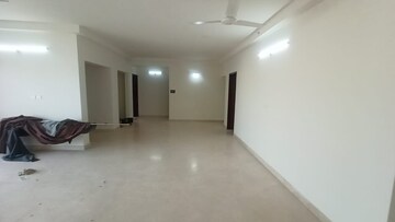 Room in 4 BHK Apartment at Prestige Ivy Leagu, Kondapur – for Rent