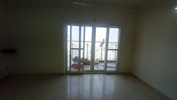 Room in 4 BHK Apartment at Prestige Ivy Leagu, Kondapur – for Rent