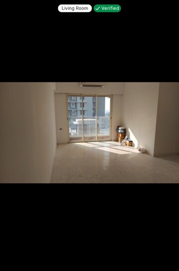 Room in 3 BHK Apartment at Ekta Tripolis, Goregaon West – for Rent