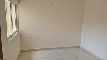 Room in 2 BHK Apartment at Prestige Finsbury Park Hyde, Bagaluru  – for Sale