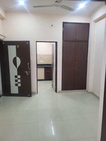 Room in 2 BHK Builder Floor at Malviya Nagar – for Rent