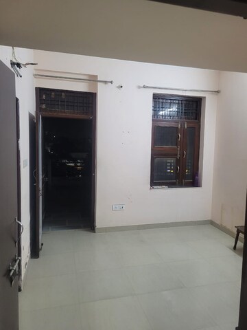 Room in 2 BHK Builder Floor at Malviya Nagar – for Rent