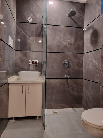 Kitchen in 3 BHK Builder Floor at BPTP District Phase 2, Sector 84 – for Rent