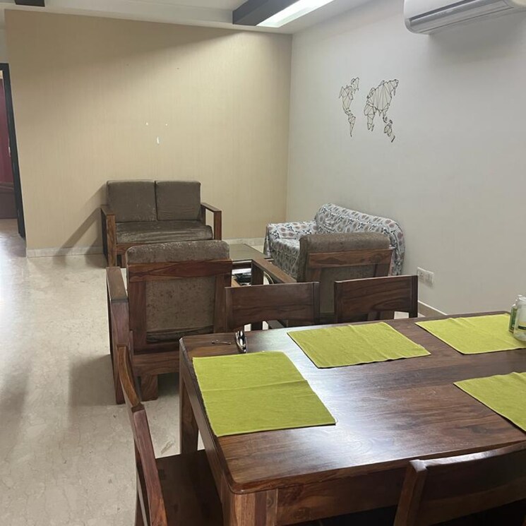 Living Room, defence colony 3.5 Bedroom 217 Sq.Yd. Builder Floor In Defence Colony Delhi 8103099