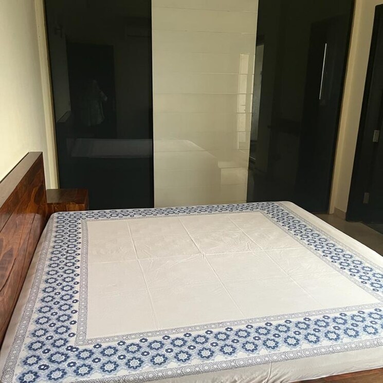 Bedroom, defence colony 3.5 Bedroom 217 Sq.Yd. Builder Floor In Defence Colony Delhi 8103099