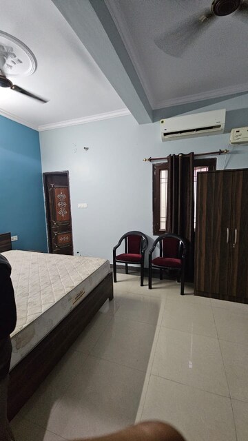 Living Room in 6+ BHK Independent House at Gomti Nagar – for Rent