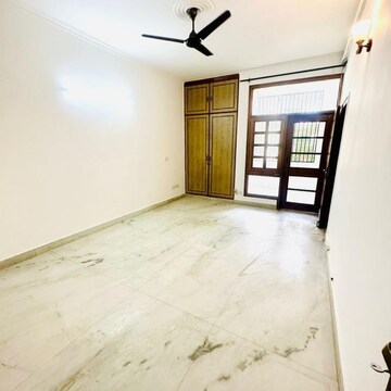 Room in 3 BHK Builder Floor at Malviya Nagar – for Rent