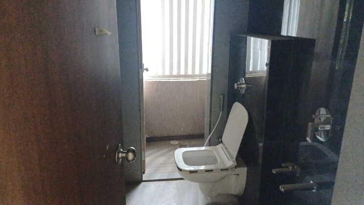 Bathroom, thane west 2 Bedroom 820 Sq.Ft. Apartment In Thane West Thane 8103219