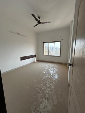 Room in 3 BHK Apartment at Siddharth Heights, Wanowrie – for Sale