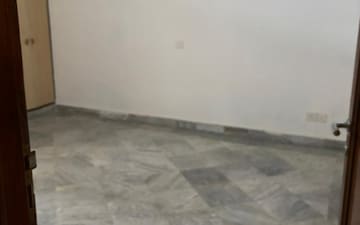2 BHK Builder Floor For Rent in Sector 55