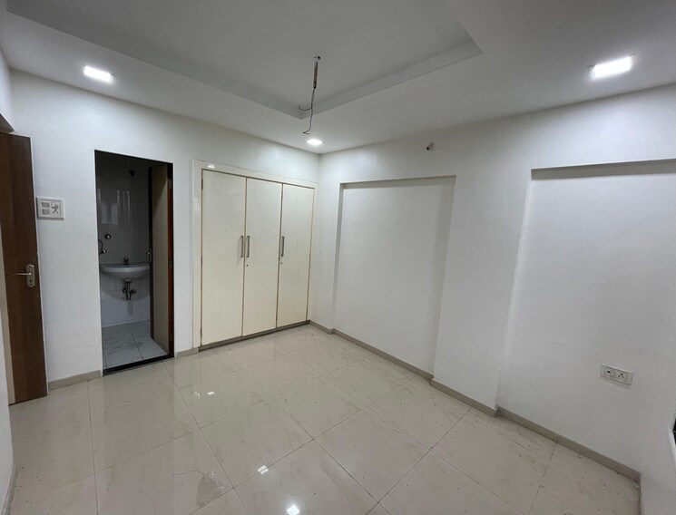 Room, ashok-nagar-complex-ashok-nagar 1 Bedroom 450 Sq.Ft. Apartment In Ashok Nagar Thane 8103248