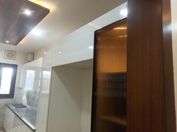 Building Lobby in 4 BHK Builder Floor at Unitech Palms, South City 1 – for Rent