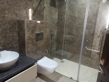 Bathroom in 4 BHK Builder Floor at Unitech Palms, South City 1 – for Rent