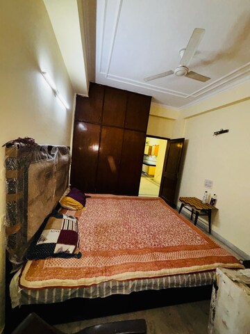 Bedroom in 2 BHK Builder Floor at Sector 41 – for Rent