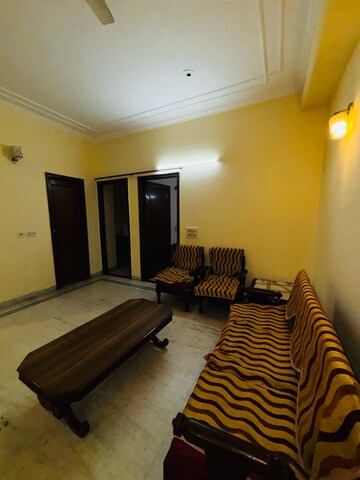 Living Room in 2 BHK Builder Floor at Sector 41 – for Rent
