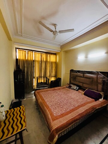 Bedroom in 2 BHK Builder Floor at Sector 41 – for Rent