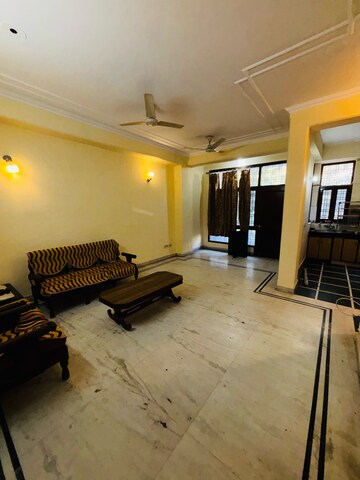 Living Room in 2 BHK Builder Floor at Sector 41 – for Rent