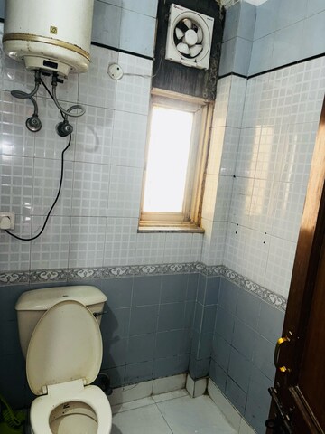 Bathroom in 2 BHK Builder Floor at Sector 41 – for Rent
