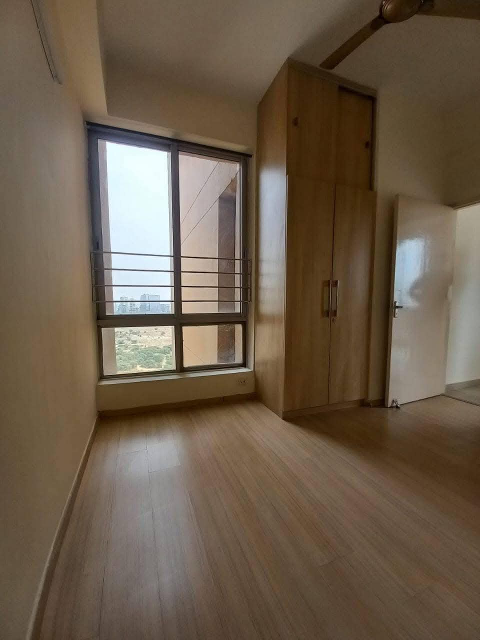 3 BHK + Servant Room,Study Room Apartment For Sale in Emaar Emerald Floors Premier