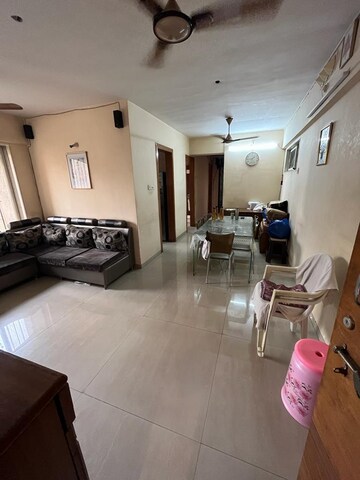 Team Area in 3 BHK Apartment at Dosti Group Acres, Wadala East – for Rent