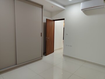 Room in 3.5 BHK Apartment at Prestige Tranquil, Kokapet – for Sale