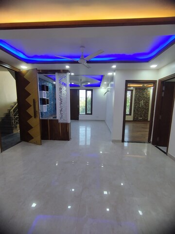 Living Room in 3 BHK Builder Floor at Parklands, Sector 85 – for Sale