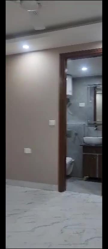 Bathroom in 3 BHK Builder Floor at Kishangarh – for Rent