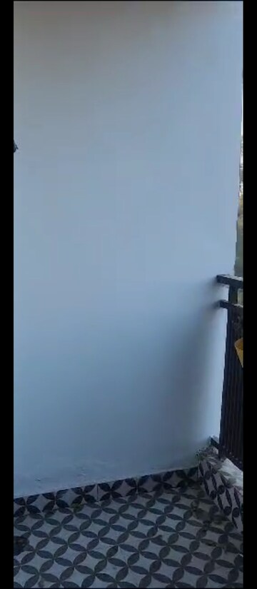 Furnished Amenities in 3 BHK Builder Floor at Kishangarh – for Rent