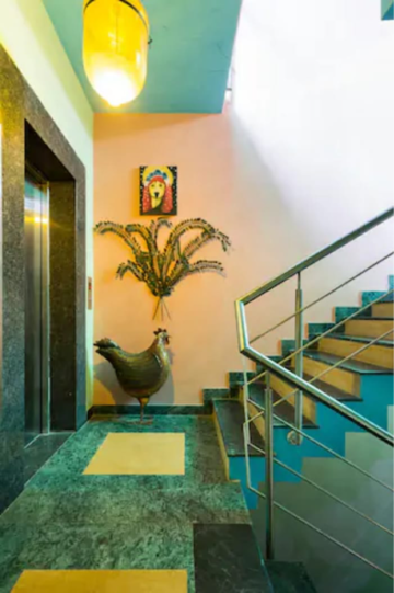 Furnished Amenities in 3.5 BHK Builder Floor at Greater Kailash I – for Rent