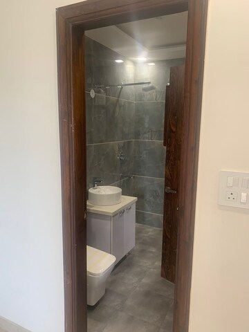Furnished Amenities in 3 BHK Builder Floor at Parklands, Sector 85 – for Sale