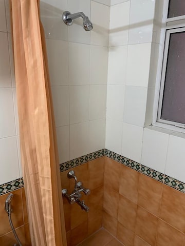 Bathroom in 3 BHK Apartment at Ansal Sushant Estate, Sector 52 – for Rent