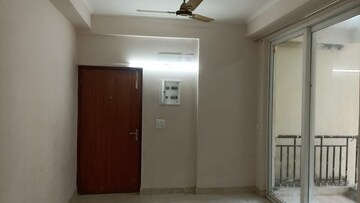 Room in 3 BHK Apartment at Amrapali Empire, Sain Vihar – for Rent