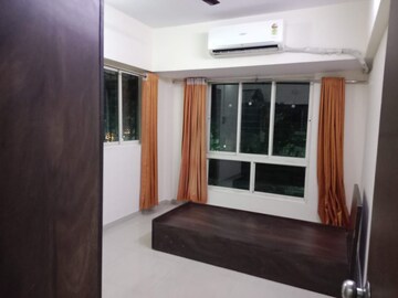 Bedroom in 2 BHK Apartment at Sheth Vasant Oasis, Andheri East – for Rent