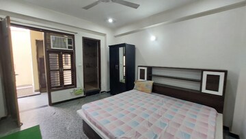 Bedroom in 2 BHK Apartment at Pioneer Park Phase 1, Sector 61 – for Rent