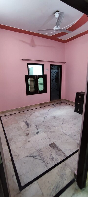 Master Bedroom in 3 BHK Independent House at Kankhal – for Rent