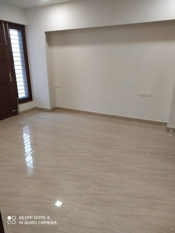 Room in 4 BHK Builder Floor at Parklands, Sector 85 – for Sale