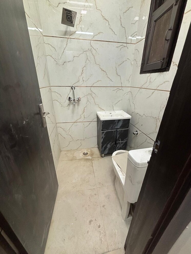 Kitchen, chahak-plaza 2 Bedroom 850 Sq.Ft. Builder Floor In Shakti Khand Ghaziabad 8103647