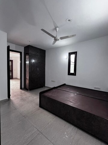 Room in 1 BHK Apartment at Saket – for Rent