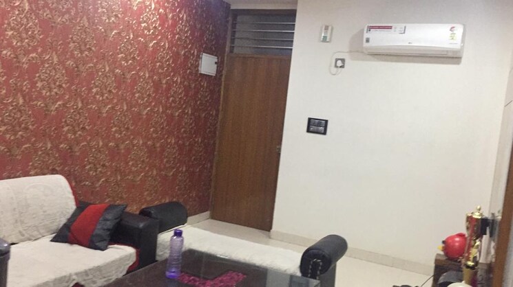 Living Room, amrapali-village-ii 2 Bedroom 1425 Sq.Ft. Apartment In Nyay Khand Ghaziabad 8103670