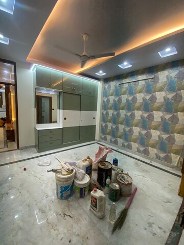 Parking in 4 BHK Apartment at Saya Gold Avenue, Vaibhav Khand – for Sale