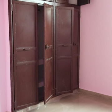 Furnished Amenities in 2 BHK Independent House at Sector 21 – for Rent