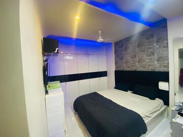 Master Bedroom in 1 BHK Apartment at Lok Darshan, Andheri East – for Rent