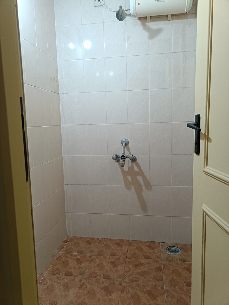 Bathroom, hiranandani-estate-oyster 1 Bedroom 610 Sq.Ft. Apartment In Ghodbunder Road Thane 8103848